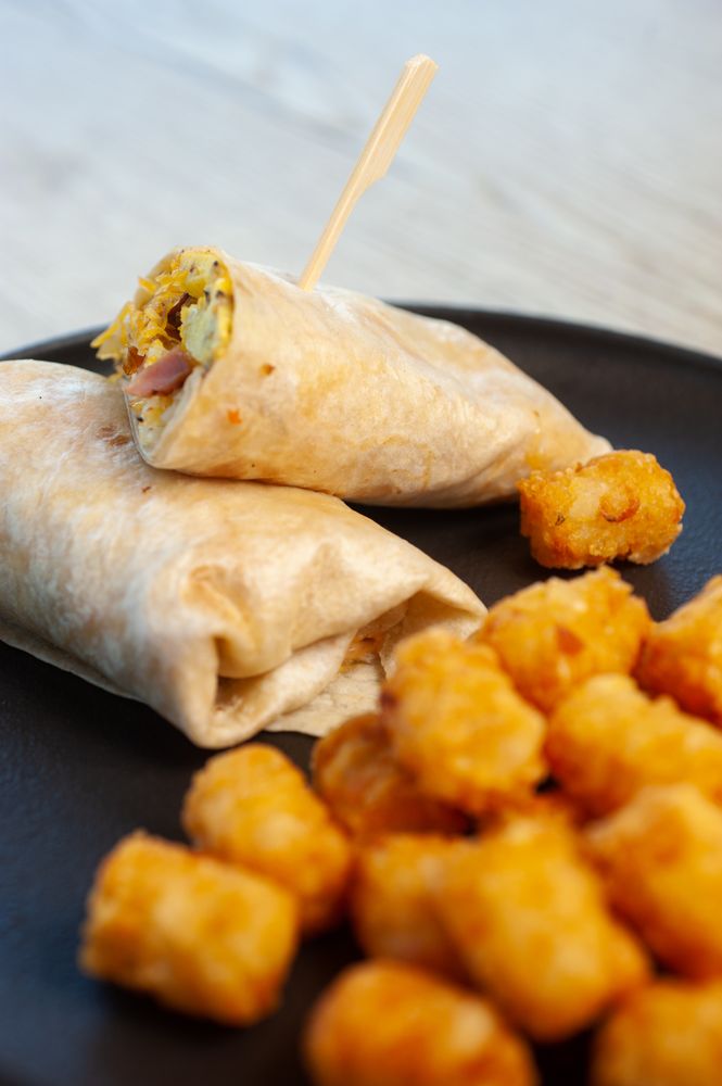 THE LOOKOUT KITCHENBEAVERS BEND Updated October 2024 19 Photos