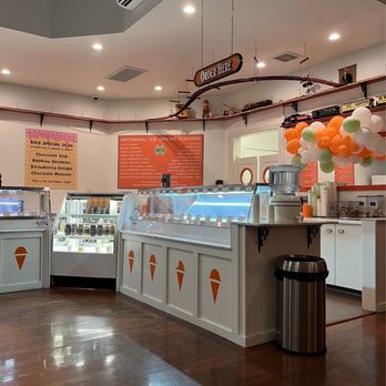 Rori's Artisanal Creamery - Ice cream bar - Ice Cream & Frozen Yogurt Near Me - Arroyo Grande, California Rori's Artisanal Creamery - Ice cream bar - Ice Cream & Frozen Yogurt Near Me - Arroyo Grande, California