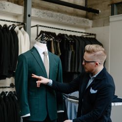 Hall Madden - We make designing the elements of your suit or tuxedo easy. Pick your lapel, pockets, vents, liner, buttons, monogram and more.