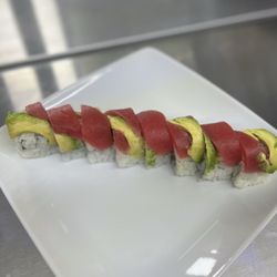 Sushi Bako - Tobiko Roll  9.99$