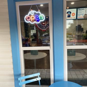 Getcha Sum Ice Cream Parlor - Some outdoor seating - Ice Cream & Frozen Yogurt Near Me - Mansfield, Texas Getcha Sum Ice Cream Parlor - Some outdoor seating - Ice Cream & Frozen Yogurt Near Me - Mansfield, Texas