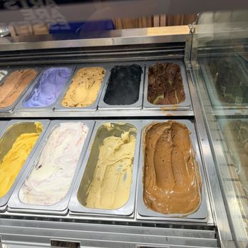 Roy de France - Candy Stores Near Me - Miami, Florida