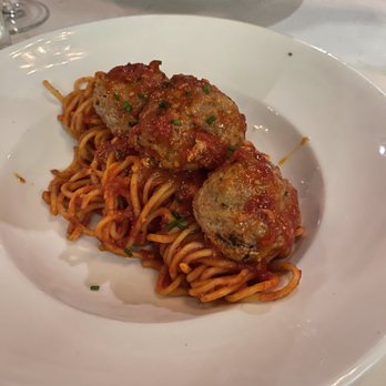 SAVI Cucina + Wine Bar - Meatballs & Bucatini pasta - Wine Bars Near Me - Mount Pleasant, South Carolina SAVI Cucina + Wine Bar - Meatballs & Bucatini pasta - Wine Bars Near Me - Mount Pleasant, South Carolina