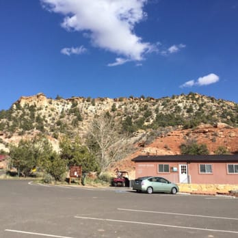 Escalante Petrified Forest State Park - Parks Near Me - Escalante, Utah