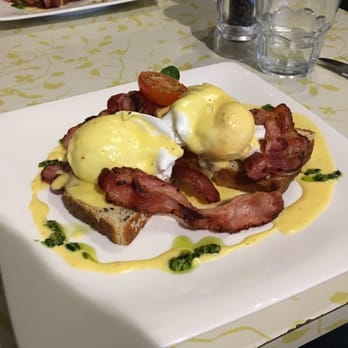 Picnic Cafe - Eggs Benedict - Cafes Near Me - Rotorua, BOP Picnic Cafe - Eggs Benedict - Cafes Near Me - Rotorua, BOP