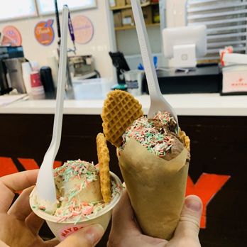 Mayday Ice Cream - Peanut butter cookies and cream kids cup and chocolate ice cream cone - Ice Cream & Frozen Yogurt Near Me - Jacksonville, Florida