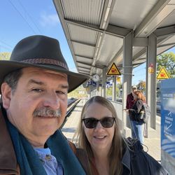 Bahnhof Tutzing - Waiting for the arrival
