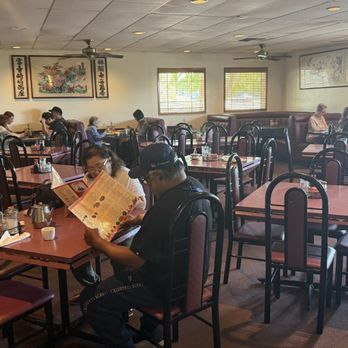Lam's Chinese Restaurant - Inside Lams - Chinese Near Me - Bakersfield, California Lam's Chinese Restaurant - Inside Lams - Chinese Near Me - Bakersfield, California