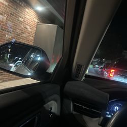 Wendy's - Literally a 30 minute wait every time. Then another 25 to receive your food. Dont come here unless you have an hour to waste.