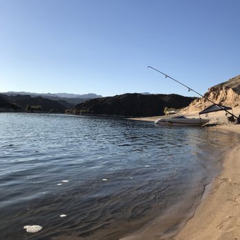 Lake Mohave - Crystal clear water and blue sky's! - Lakes Near Me Lake Mohave - Crystal clear water and blue sky's! - Lakes Near Me