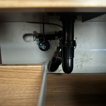 Geyser Plumbing - This is AFTER. This is how tight the space was to work with. - Plumbing Near Me Geyser Plumbing - This is AFTER. This is how tight the space was to work with. - Plumbing Near Me
