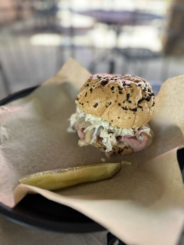 PEPPERS DELI & BARB Q Updated October 2024 78 Photos & 111 Reviews