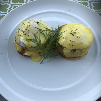 The Lemon Tree - Crab cake Benedict - Cocktail Bars Near Me - Bend, Oregon The Lemon Tree - Crab cake Benedict - Cocktail Bars Near Me - Bend, Oregon