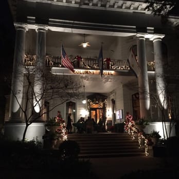 Columns - Christmas time at the Columns! - Hotels Near Me - New Orleans, Louisiana