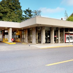 Bank of America Financial Center - Storefront
