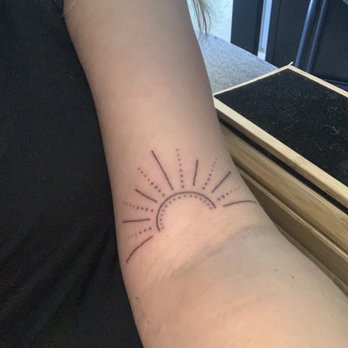 Public Tattoo - Tattoo Near Me - Long Island City, New York