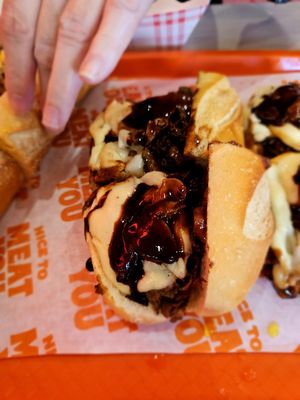 G’s Cheesesteaks by null