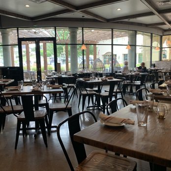 Giovanni - Dining Room - Italian Near Me - Rockwall, Texas Giovanni - Dining Room - Italian Near Me - Rockwall, Texas