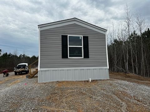 Slide of Magnolia Skirting