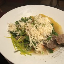Gasthof Oberstein - Rindfleisch (Tafelspitz) mit frischem Kren und Gemüse