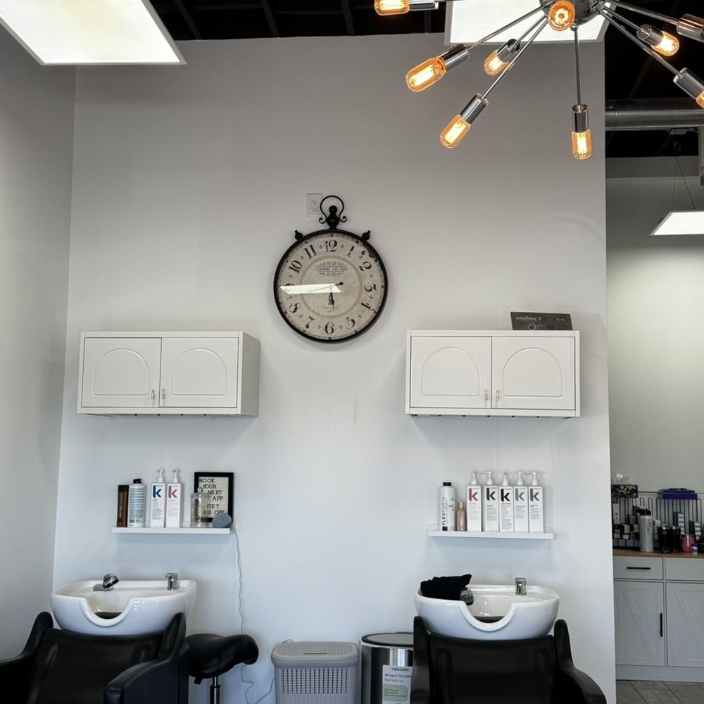 Creation Hair Studio By Liz Logo