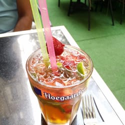 Dubliner Irish Pub - Strawberry caipirinha