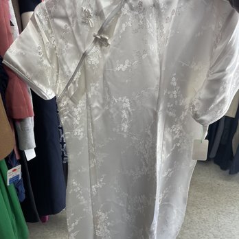 Tag Sale Warehouse - Clothes - Thrift Stores Near Me - Norwalk, Connecticut Tag Sale Warehouse - Clothes - Thrift Stores Near Me - Norwalk, Connecticut