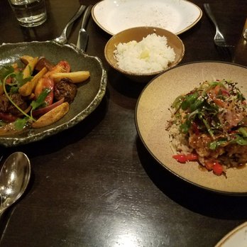 Tanta - Lomo Saltado (Beef Stir Fry) and Chihoakay Marino (Shrimp Crusted Fish). Not pictured: Pasta Tanta - Peruvian Near Me - Chicago, Illinois