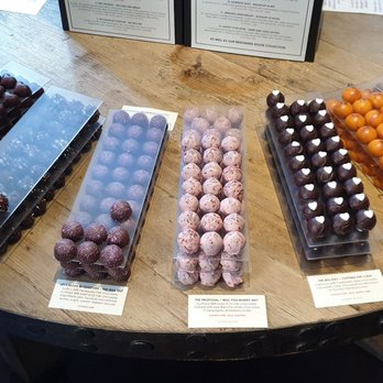 Paul A Young Fine Chocolates - Selection of the finest hand made Truffles - Chocolatiers & Shops Near Me - London, XGL Paul A Young Fine Chocolates - Selection of the finest hand made Truffles - Chocolatiers & Shops Near Me - London, XGL