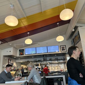 Skratch Labs Table - Ordering counter and mixer comfortable seating - Cafes Near Me - Boulder, Colorado
