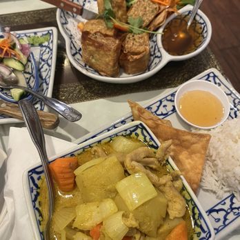 President Thai - Yellow Curry - Thai Near Me - Pasadena, California President Thai - Yellow Curry - Thai Near Me - Pasadena, California