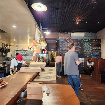 Hail Mary Pizza - Interior - Pizza Near Me - Los Angeles, California Hail Mary Pizza - Interior - Pizza Near Me - Los Angeles, California