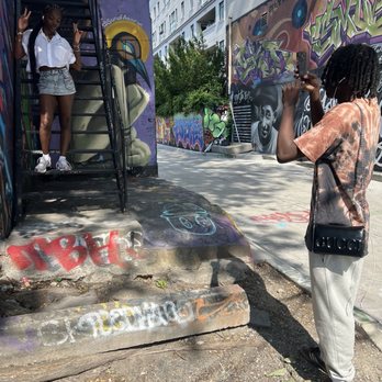 Graffiti Alley - Public Art Near Me - Toronto, Ontario Graffiti Alley - Public Art Near Me - Toronto, Ontario