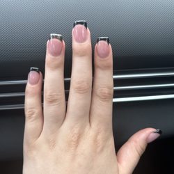 Nail Envogue - I highly recommend this nail salon the people were so sweet and welcoming. The nails look so clean and pretty. Love them so much!