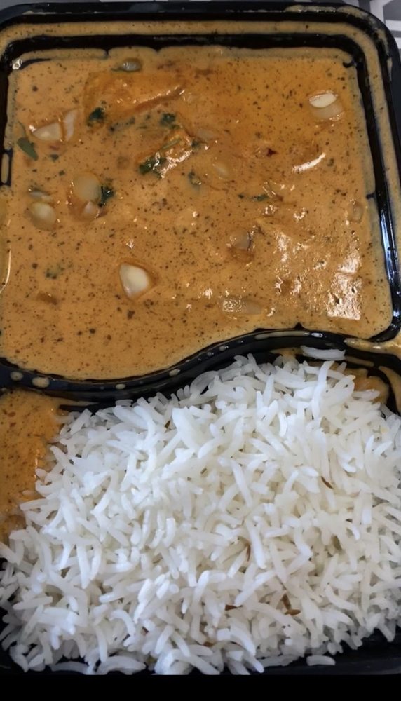 Curry & More - Indian Bistro
