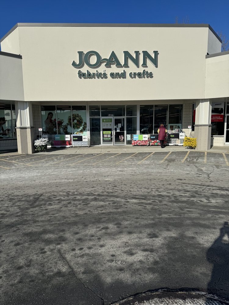 JOANN FABRIC AND CRAFTS Updated August 2025 11 Reviews 200 S Main