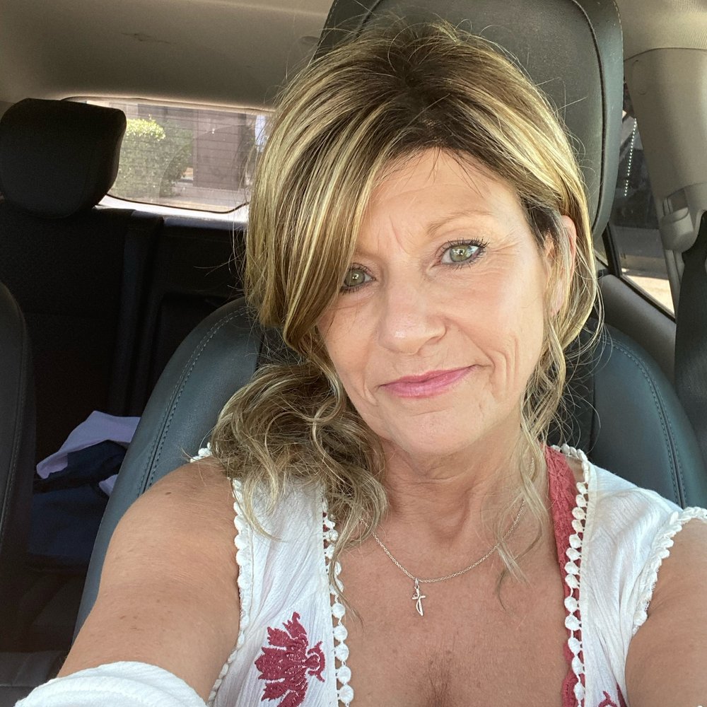 Stephanie Horst's Instagram, Twitter & Facebook on IDCrawl