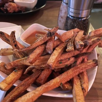 WhiskeyNeat - Hand cut Fries App - Whiskey Bars Near Me - Patchogue, New York