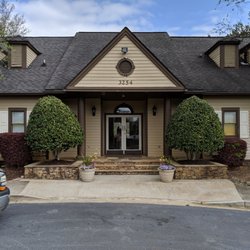 Country Club of Gwinnett - Outside the clubhouse. Front entrance.