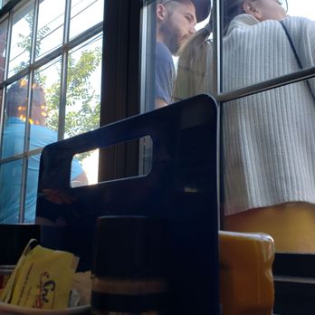 HangOverEasy - The people waiting outside who didn't use the Waitlist feature on Yelp! - Breakfast & Brunch Near Me - Cincinnati, Ohio