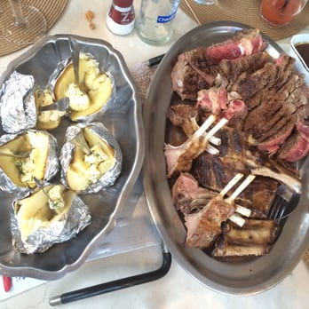 La Dolce Vita - Baked potatoes with herb garlic butter/mixed grill of assorted meats - Cafes Near Me - Bruges, VWV La Dolce Vita - Baked potatoes with herb garlic butter/mixed grill of assorted meats - Cafes Near Me - Bruges, VWV