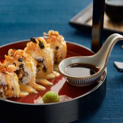 De Hu's - Softshell Tempura rol met kimchi en spicy mayo