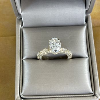 Qatan Jewelry Collection - She loved it! - Jewelry Near Me - El Cajon, California Qatan Jewelry Collection - She loved it! - Jewelry Near Me - El Cajon, California