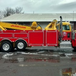 George Logan's Towing