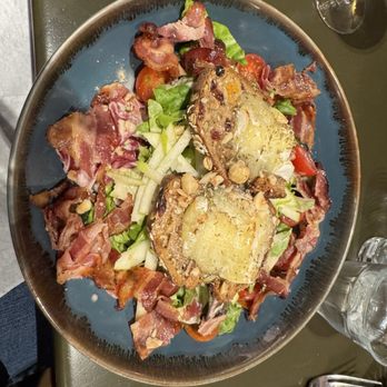 BiBiche - Goat cheese salad - Breakfast & Brunch Near Me - Paris