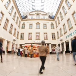 Postgalerie - Die prachtvolle Kaiserhalle