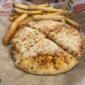 Chili's - Kid's Pepper Pals Cheese Pizza - American Near Me - Mesa, Arizona Chili's - Kid's Pepper Pals Cheese Pizza - American Near Me - Mesa, Arizona