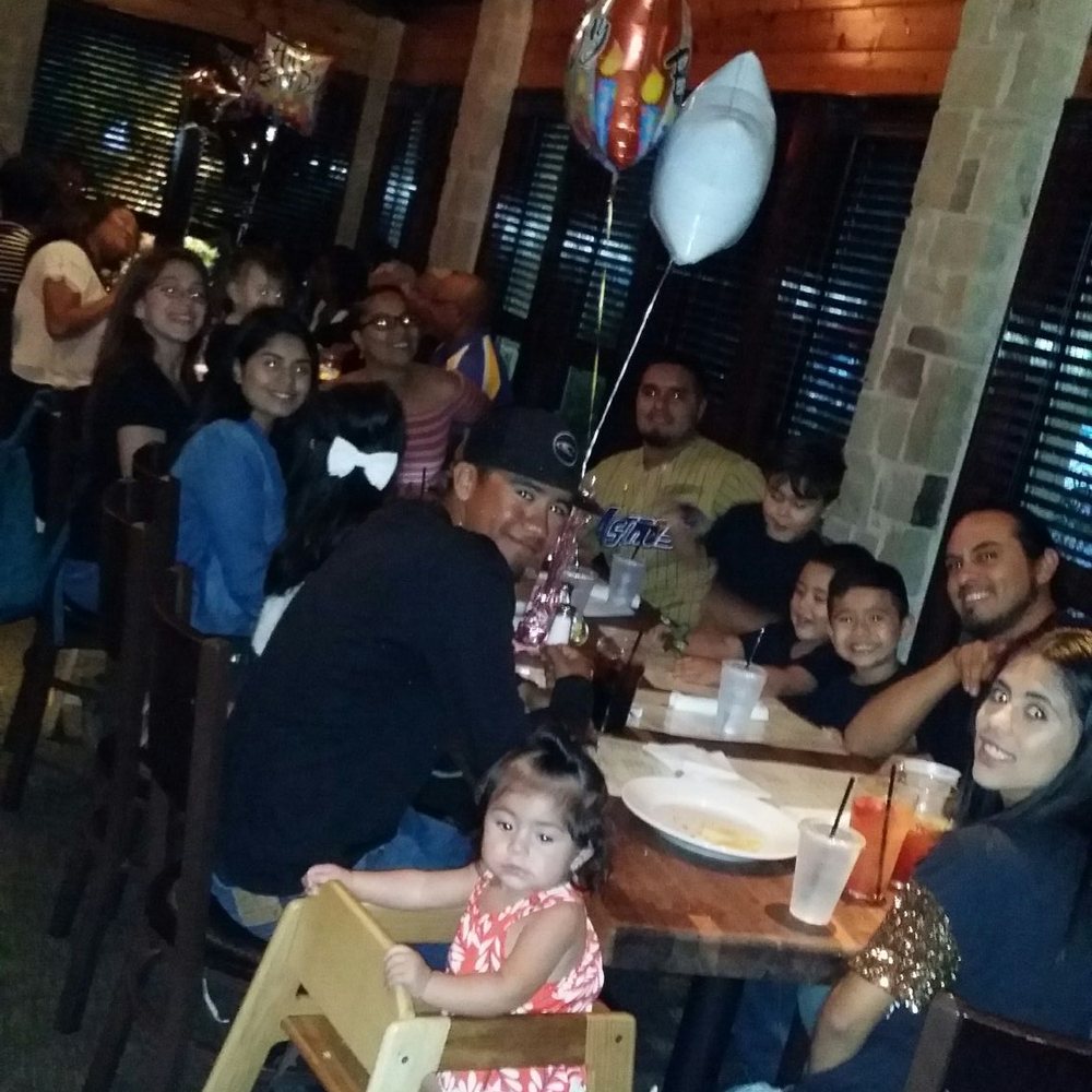 Cheddar's Scratch Kitchen - Dinner party success! - American Near Me - Webster, Texas