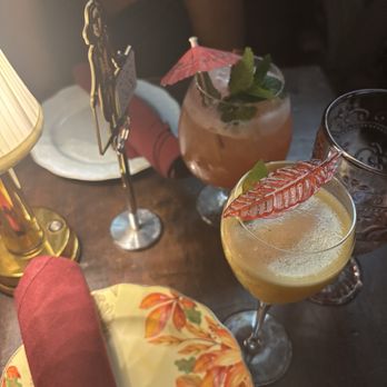 Oscar Wilde - 21st Amendment (the yellow drink) and The Conspiracy - Cocktail Bars Near Me - New York, New York