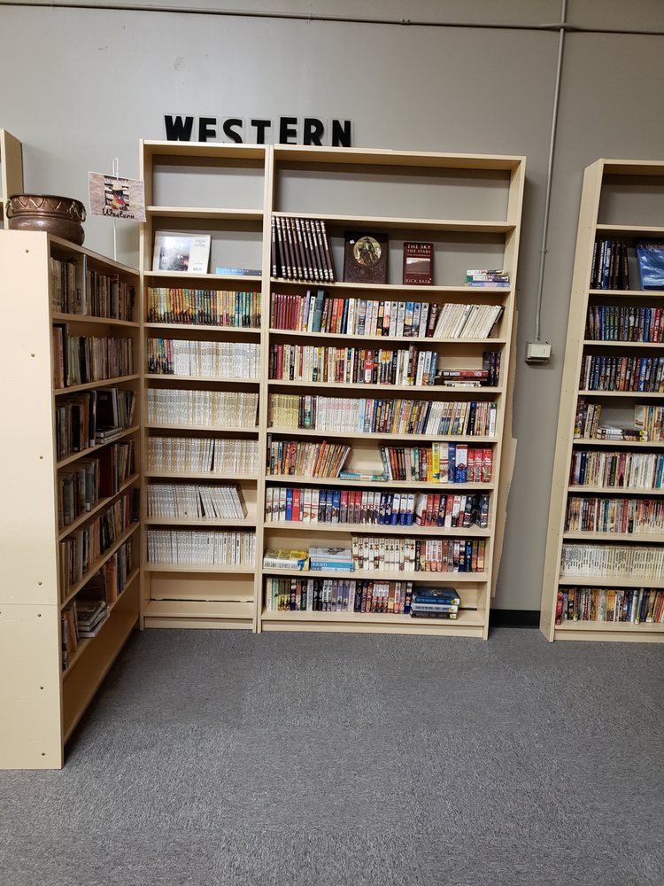 BARGAIN BOOKS Updated July 2024 11 Photos & 12 Reviews 76 North